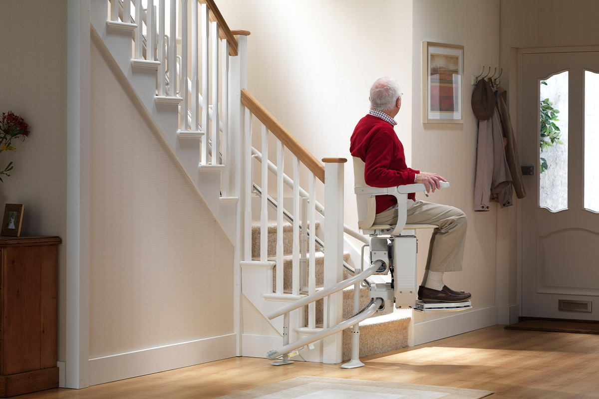 Curved rail stairlift dimensions